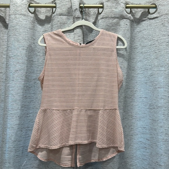 🌟2/$25🌟BCBGMAXAZRIA peplum top - Picture 5 of 6